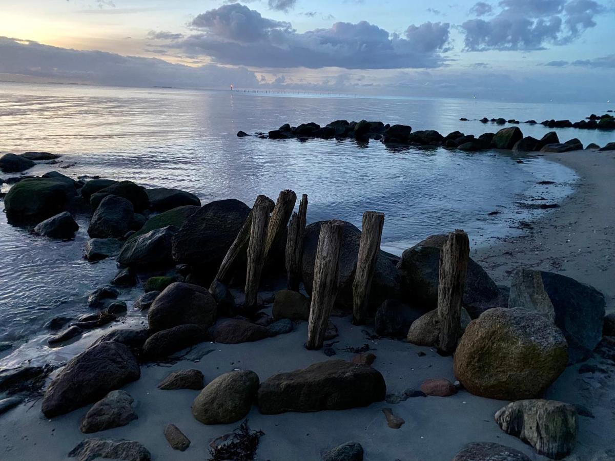Feriehus Med Havudsigt Spodsbjerg Exterior foto